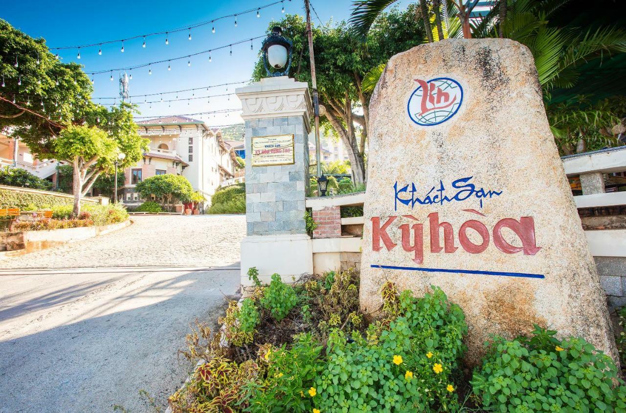 Beachfront Hotel Vung Tau Exterior photo